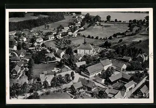 AK Rammenau bei Bischofswerda, Ortsansicht mit Kirche aus der Vogelschau