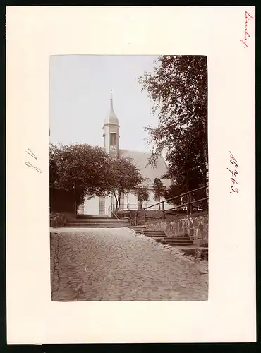 Fotografie Brück & Sohn Meissen, Ansicht Limbach i. Sa., Blick auf die Kirche