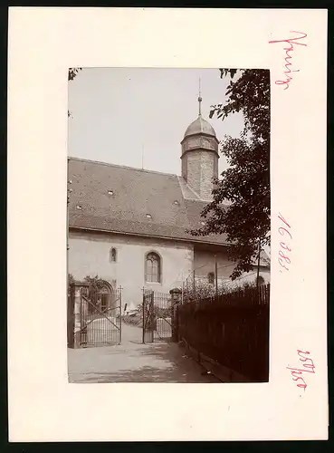 Fotografie Brück & Sohn Meissen, Ansicht Penig, Blick auf die Kirche in Alt-Penig mit altem Portal