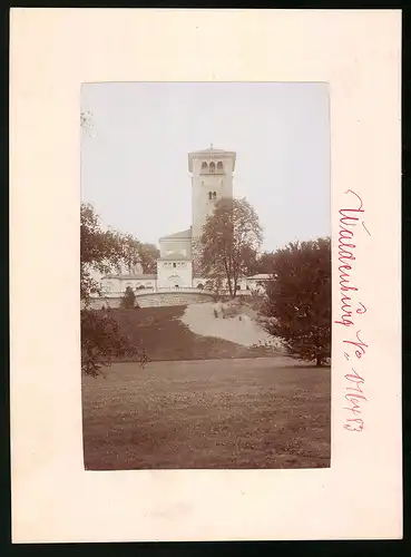 Fotografie Brück & Sohn Meissen, Ansicht Waldenburg i. Sa., Blick vom Park auf das Schloss mit Schlossturm