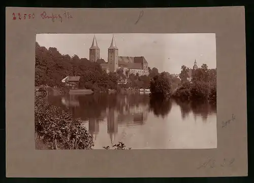 Fotografie Brück & Sohn Meissen, Ansicht Rochlitz, Blick über den See auf das Schloss