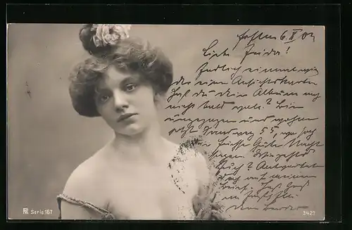 Foto-AK RPH Nr. 3427: Junge Dame mit Hochsteckfrisur