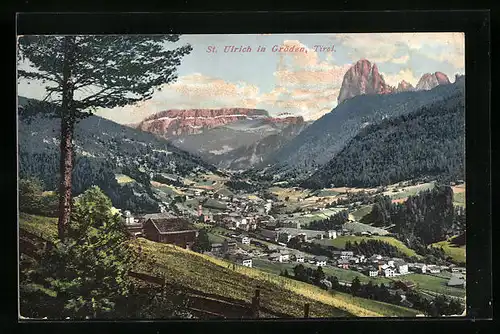 AK St. Ulrich in Gröden, Gesamtansicht aus der Vogelschau