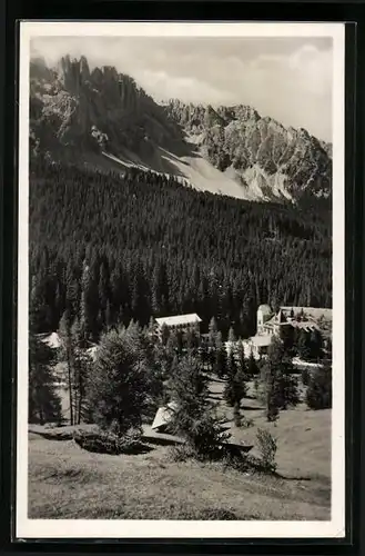 AK Latemar, Panorama con Hotel Latemar