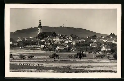 AK Hochkirch i. Sachsen, Ortsansicht mit Czorneboh