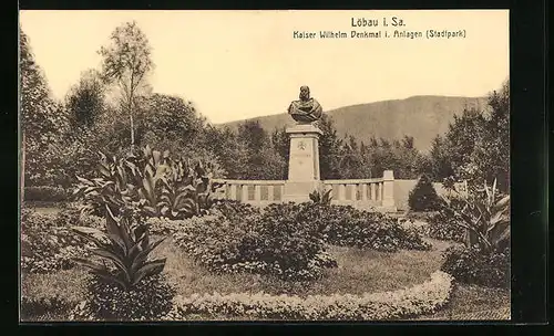 AK Löbau i. Sa., Kaiser Wilhelm Denkmal i. Anlagen Stadtpark