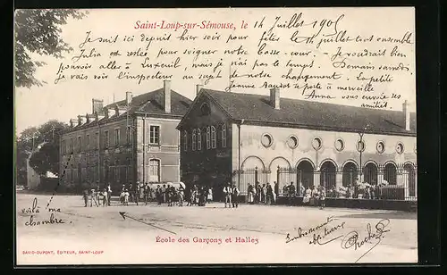 AK Saint-Loup-sur-Sémouse, École des Garcons et Halles