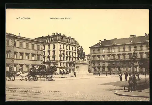 AK München, Wittelsbacher Platz mit Denkmal