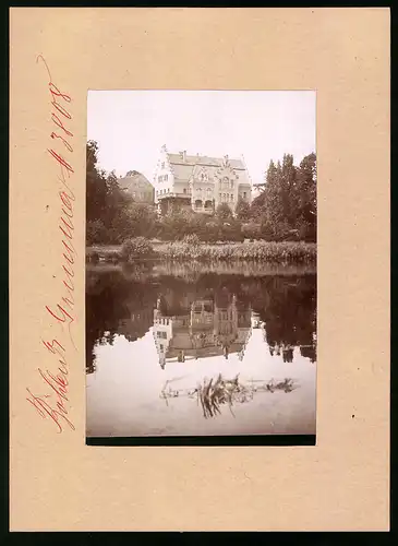 Fotografie Brück & Sohn Meissen, Ansicht Grimma, Partie am Teich mit Blick auf das Schloss Böhlen