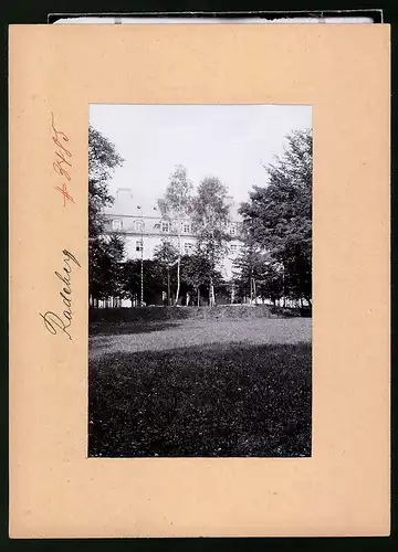 Fotografie Brück & Sohn Meissen, Ansicht Radeberg, Blick auf das Augustusbad Palaishotel