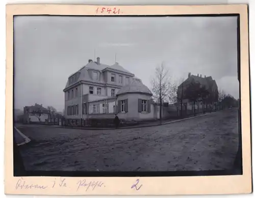 Fotografie Brück & Sohn Meissen, Ansicht Oederan, Poststrasse mit Villa am Strasseneck