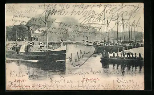 AK Laboe, Hafeneinfahrt mit Dampfer