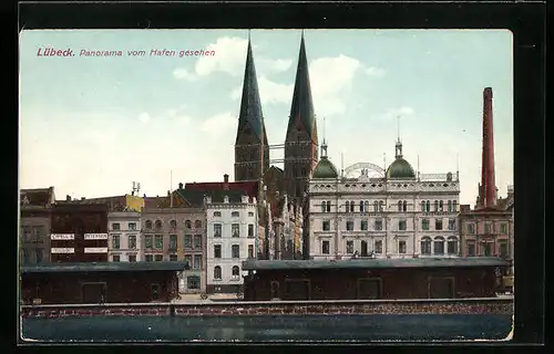 AK Lübeck, Panorama vom Hafen gesehen