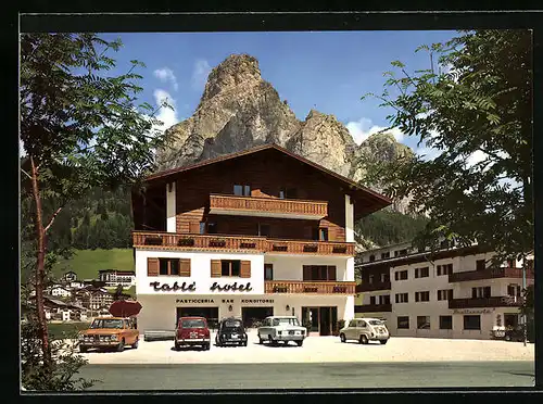 AK Corvara /Alta Badia, Table` Hotel mit parkenden Autos