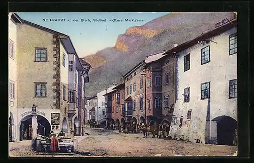 AK Neumarkt a. d. Etsch, Obere Marktgasse mit Bergpanorama