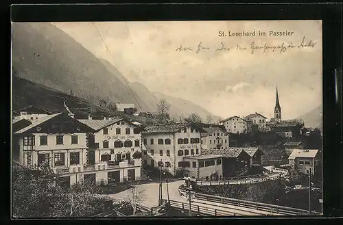 AK St. Leonhard i. Passeier, Ortsansicht mit Gasthof zum Strobl