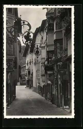 AK Klausen, Strassenpartie mit Gasthaus