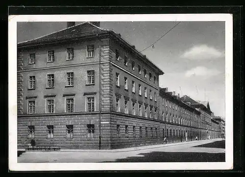 AK München, Prinz Arnulf-Kaserne von der Strasse gesehen