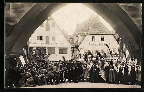 AK Windsheim, Festspiel in Windsheim mit Gasthaus zur goldenen Krone