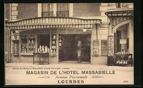 AK Lourdes, Magasin de l`Hotel Massabielle, Avenue Peyramale