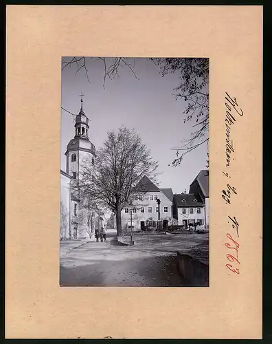 Fotografie Brück & Sohn Meissen, Ansicht Wolkenstein, Schlossplatz mit Ladengeschäft Clemens Arnold, Kriegerdenkmal