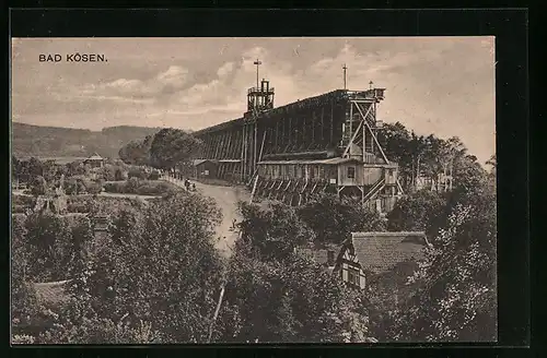 AK Bad Kösen, Bauwerk mit Gerüsten