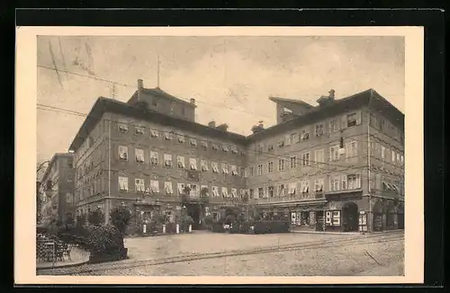 AK Bozen, Strassenpartie mit Hotel Kaiserkrone