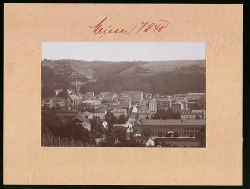 Fotografie Brück & Sohn Meissen, Ansicht Meissen-Triebischtal, Blick auf den Ort mit Gasometer und Fabriken