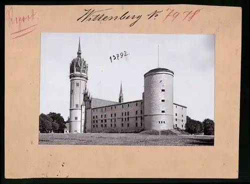 Fotografie Brück & Sohn Meissen, Ansicht Wittenberg a. Elbe, Blick auf die Lutherkirche, Schlosskirche