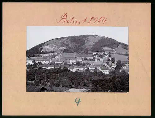 Fotografie Brück & Sohn Meissen, Ansicht Bilin, Blick auf den Ort mit Clumberg