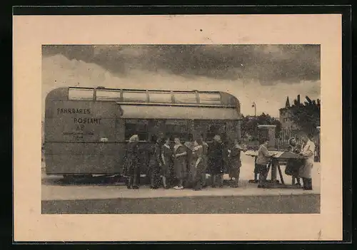 AK Frauen vor fahrbarem Postamt auf der Strasse