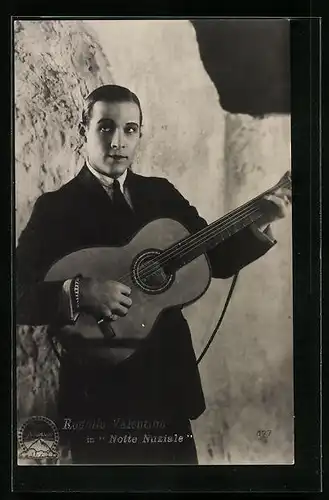 AK Schauspieler Rodolfo Valentino in seiner Rolle im Film Notte Nuziale