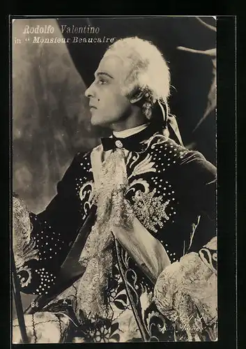 AK Schauspieler Rodolfo Valentino in seiner Filmrolle Monsieur Beaucaire