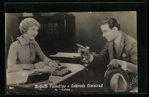 AK Schauspieler Rodolfo Valentino e Geltrude Olmstrad im Film Cobra
