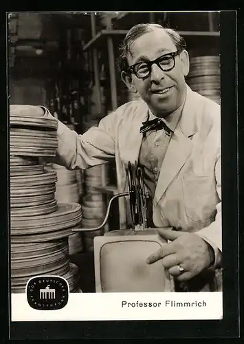 AK Schauspieler Walter E.Fuss in seiner Filmrolle als Professor Flimmrich