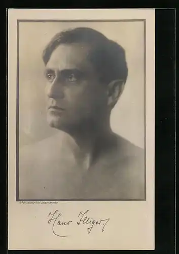 AK Schauspieler Hans Illiger, mit nacktem Oberkörper abgelichtet