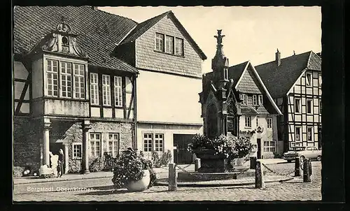 AK Obernkirchen, alte Fachwerhäuse und Monument