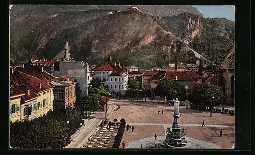 AK Bozen, Waltherplatz mit Blick auf den Virgl