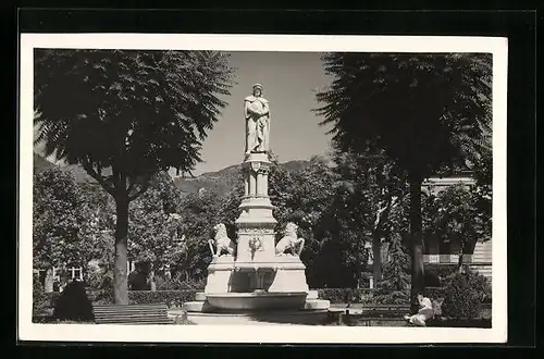 AK Bolzano, Monumento Walther