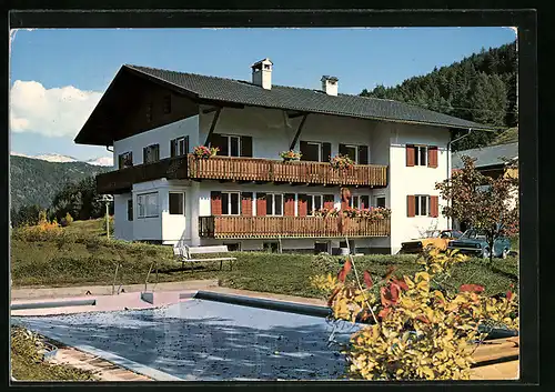 AK Gufidaun bei Klausen, Pension Zickerhof mit Schwimmbecken