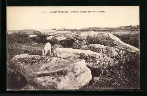 AK Locmariaquer, l'Allée couverte des Pierres plates