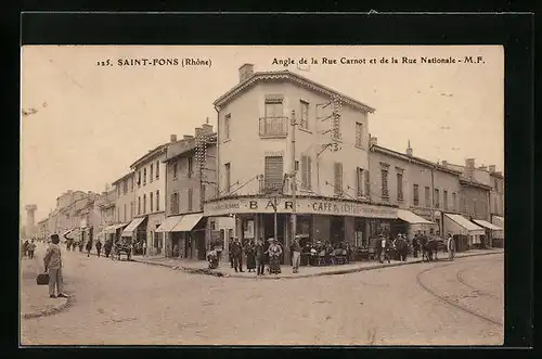 AK Saint-Fons, Angle de la Rue Carnot et de la Rue Nationale