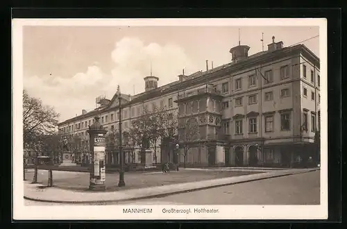 AK Mannheim, vor dem Grossherzogl. Hoftheater