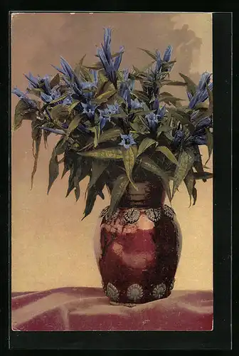 Künstler-AK Photochromie Nr. 724: blaue Blumen in einer stilvollen Vase