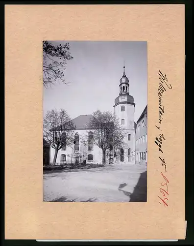Fotografie Brück & Sohn Meissen, Ansicht Wolkenstein, Schlossplatz mit Kriegerdenkmal und Kirche