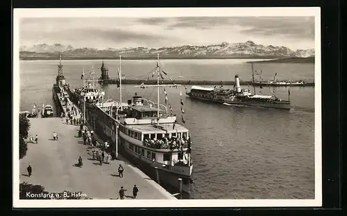 AK Konstanz a. B., Dampferanlegestelle mit Hafeneinfahrt