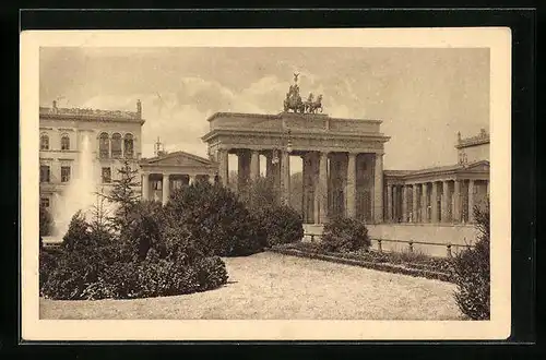 AK Berlin, Anlagen mit Brandenburger Tor