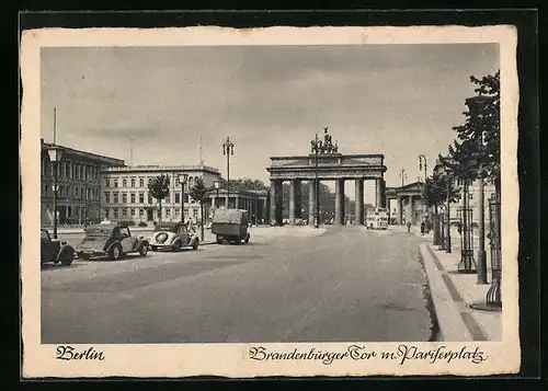 AK Berlin, Brandenburger Tor mit Pariser Platz