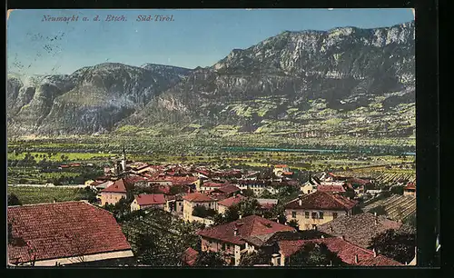 AK Neumarkt a. Etsch, Ortsansicht mit Bergpanorama