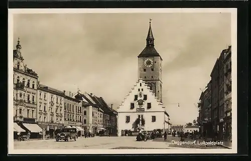 AK Deggendorf, Luitpoldplatz mit Kirche